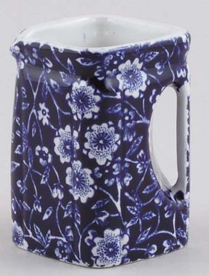 Creamer or Jug Cube